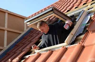 Pose de fenêtres de toit Velux à Assignan